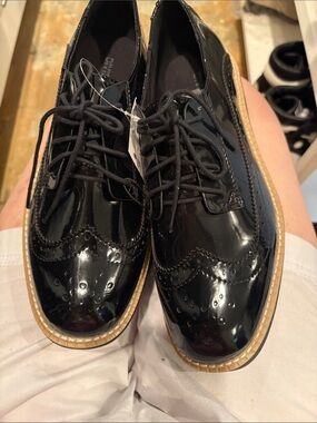 NWT Women’s Divided Black Patent Wingtip Oxfords -